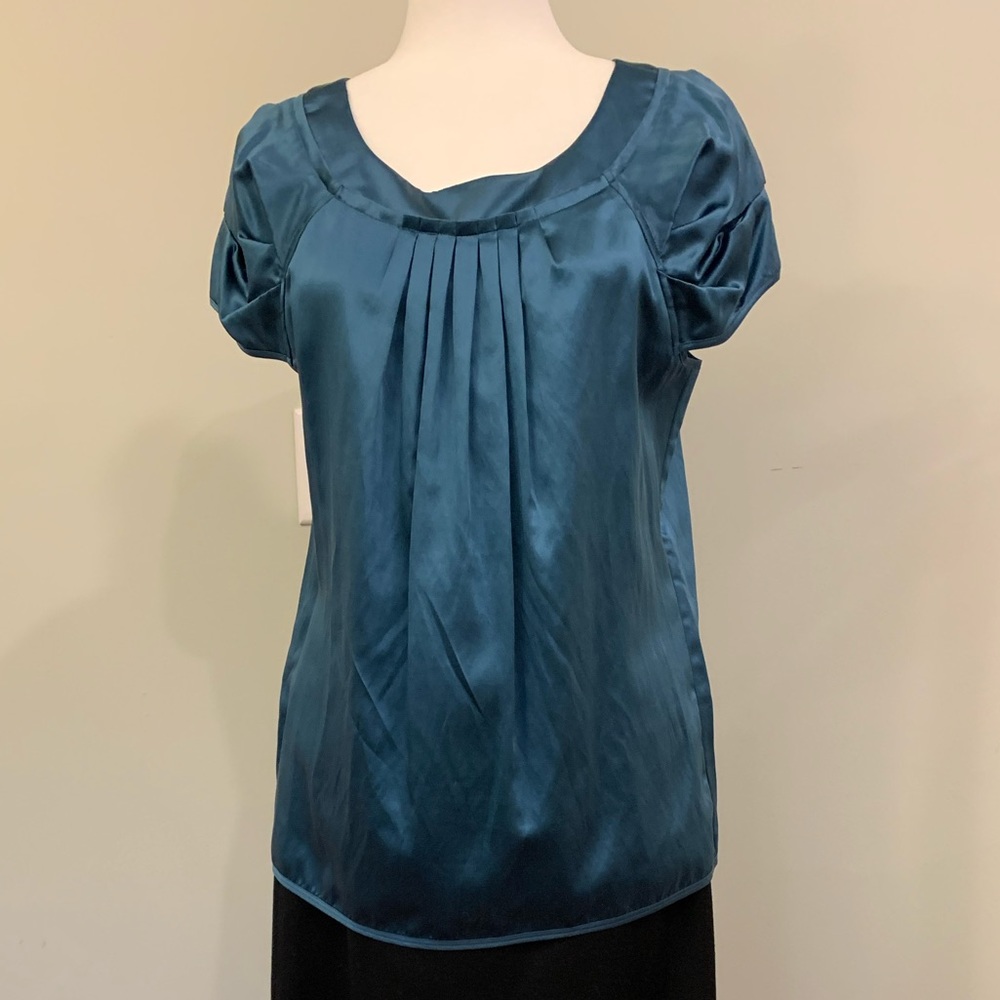 BCBGMAXAZRIA Teal silk top. Size S